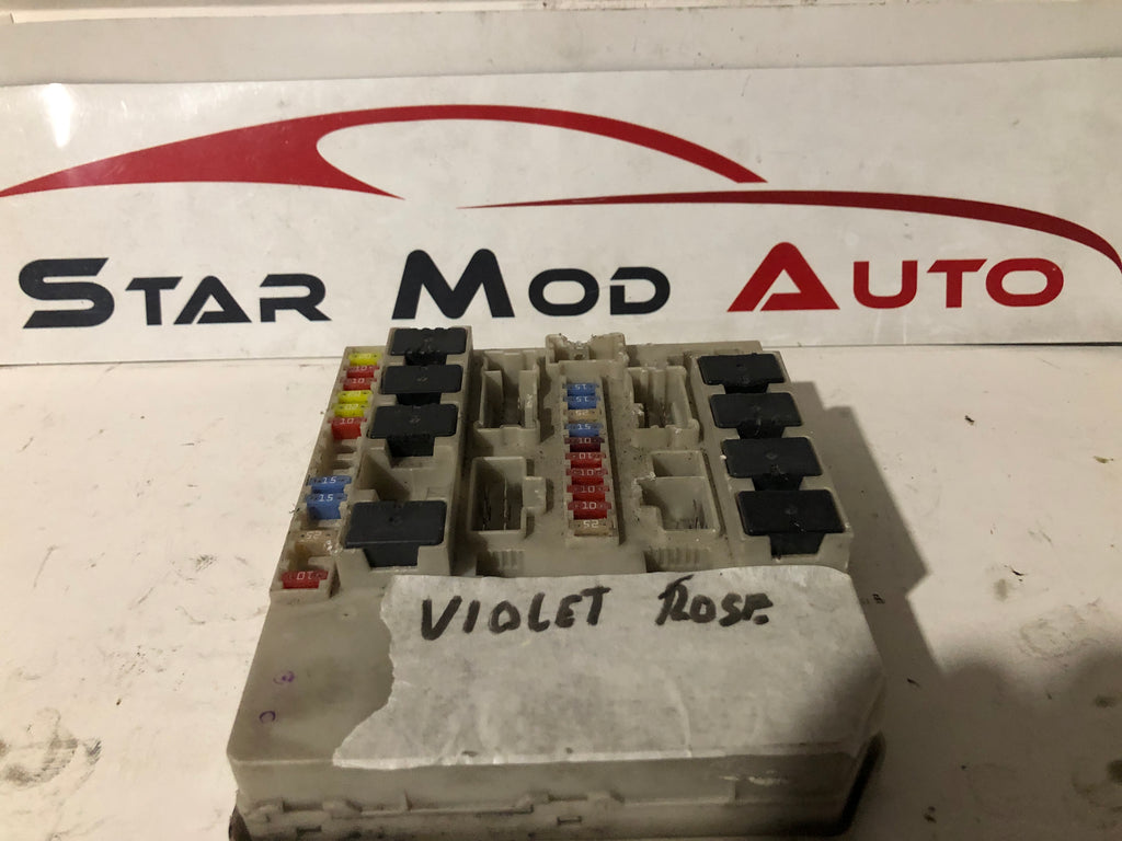 boitier fusible uch Renault 1.5 dci