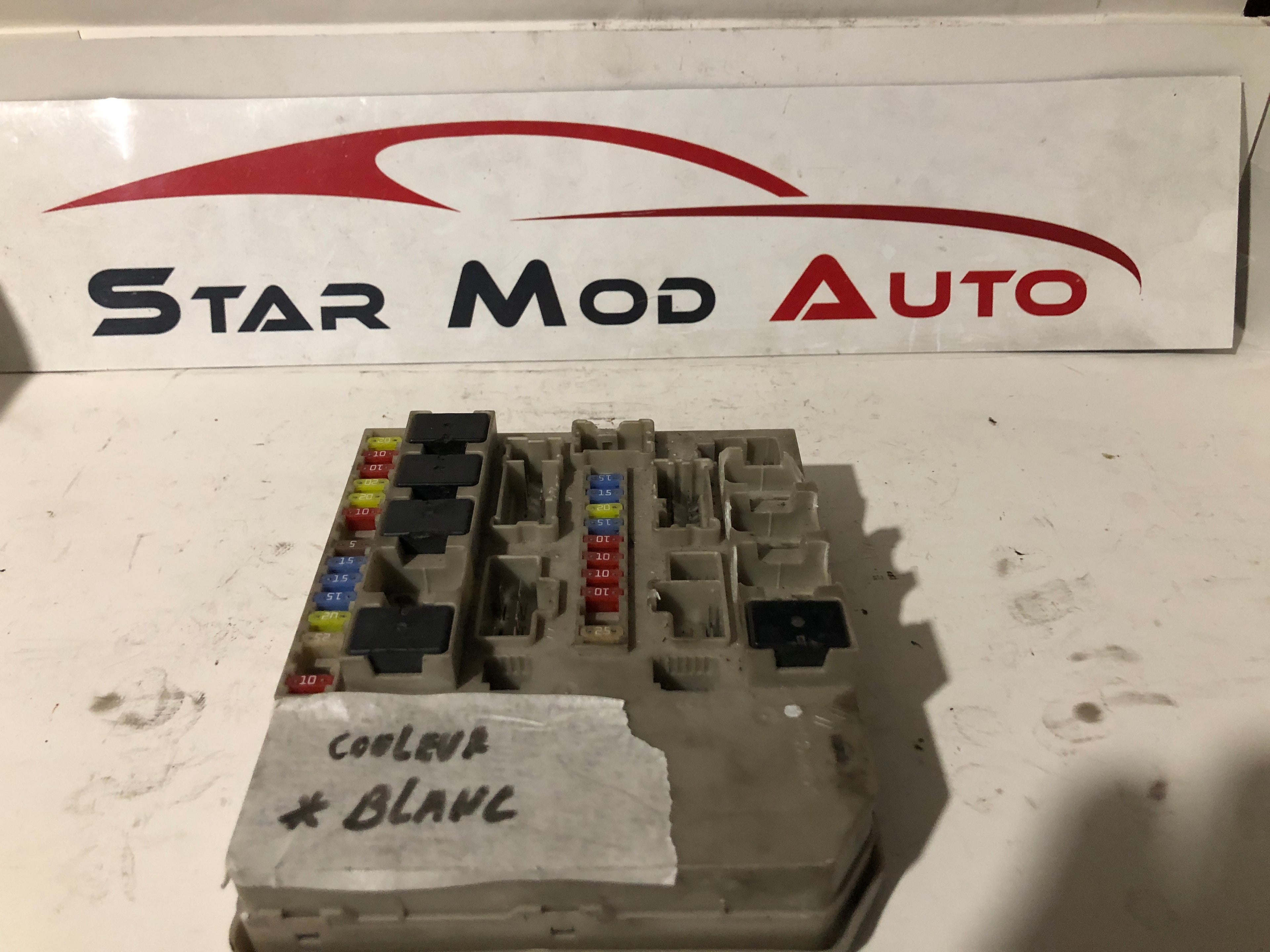 boitier fusible uch Renault 1.5 dci