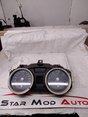 compteur kilométriques Renault Megane 2 année 2006 réf 8200045745