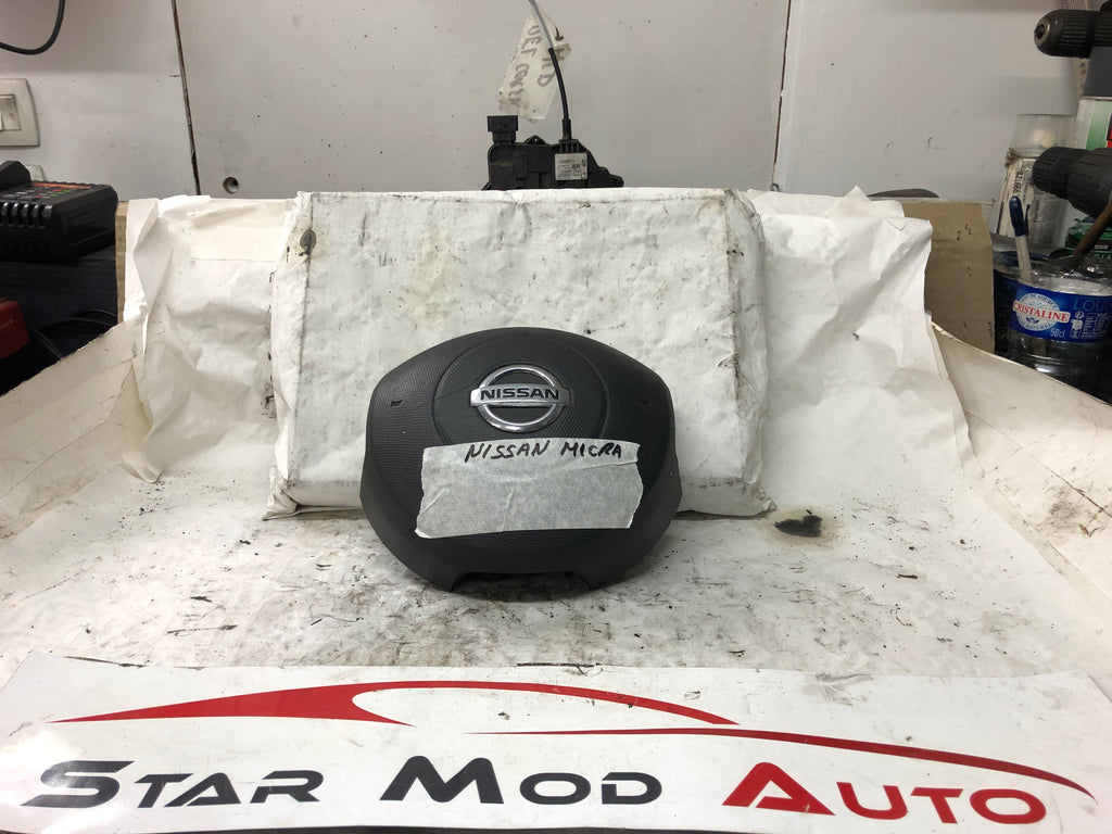 airbag conducteur Nissan Micra mk12 année 2005 ref SGD04038081798