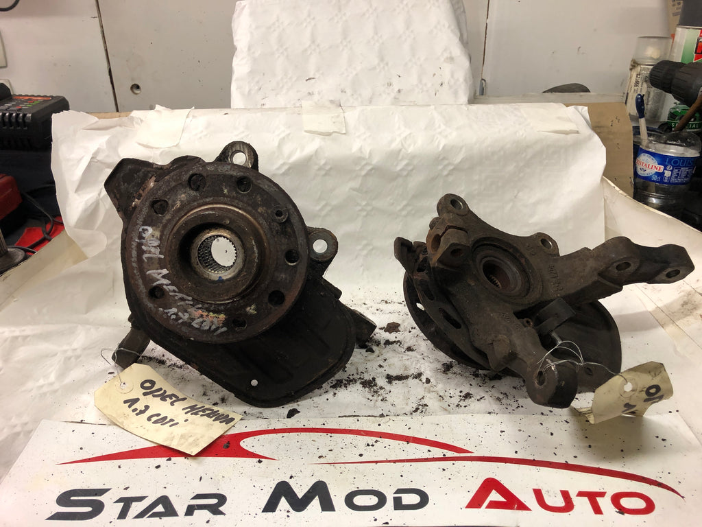 moyeu de roue avant gauche avant droit Opel meriva 1.7 cdti année 2006