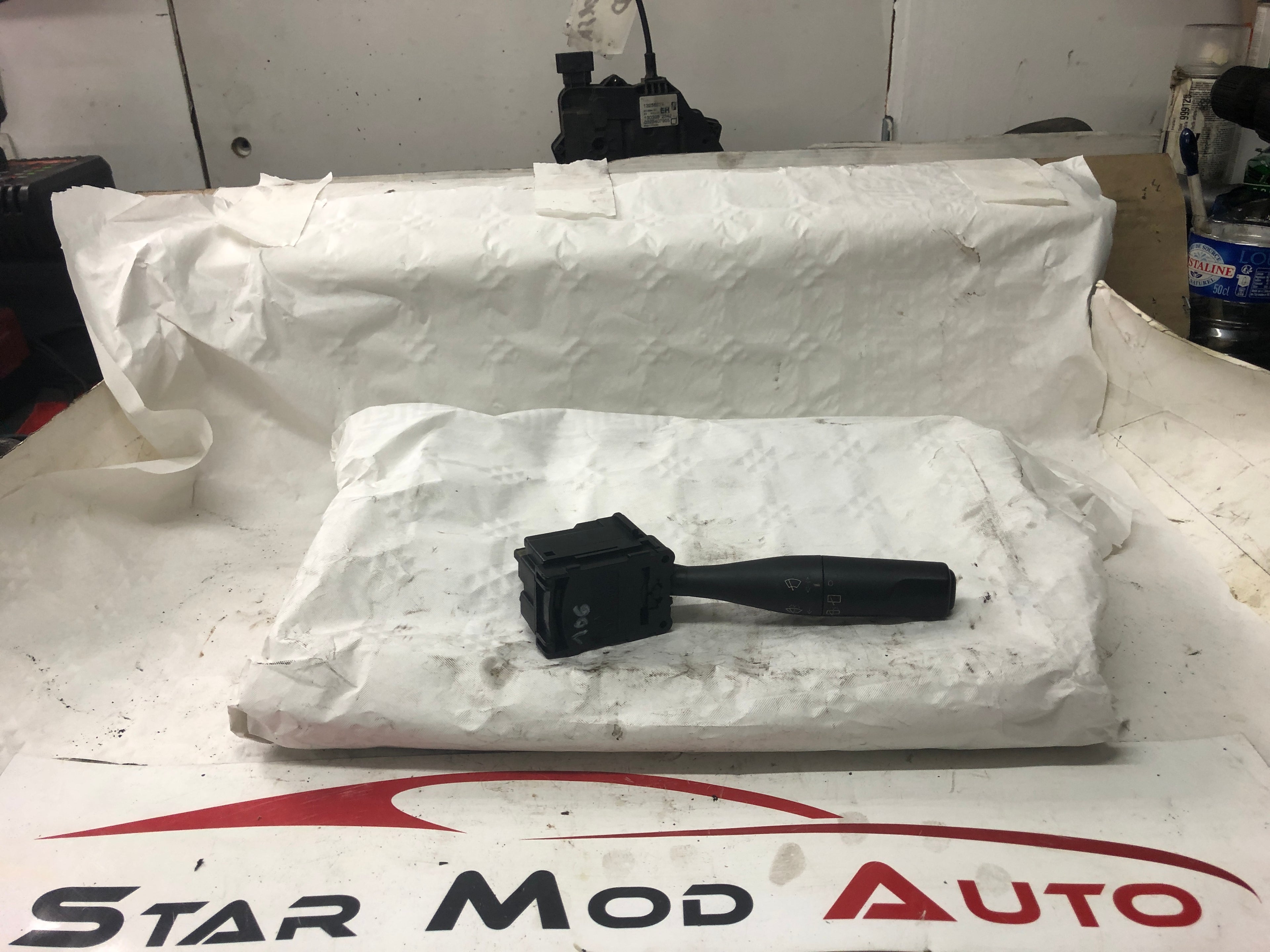 commande essuie glace Peugeot 106 année 2002