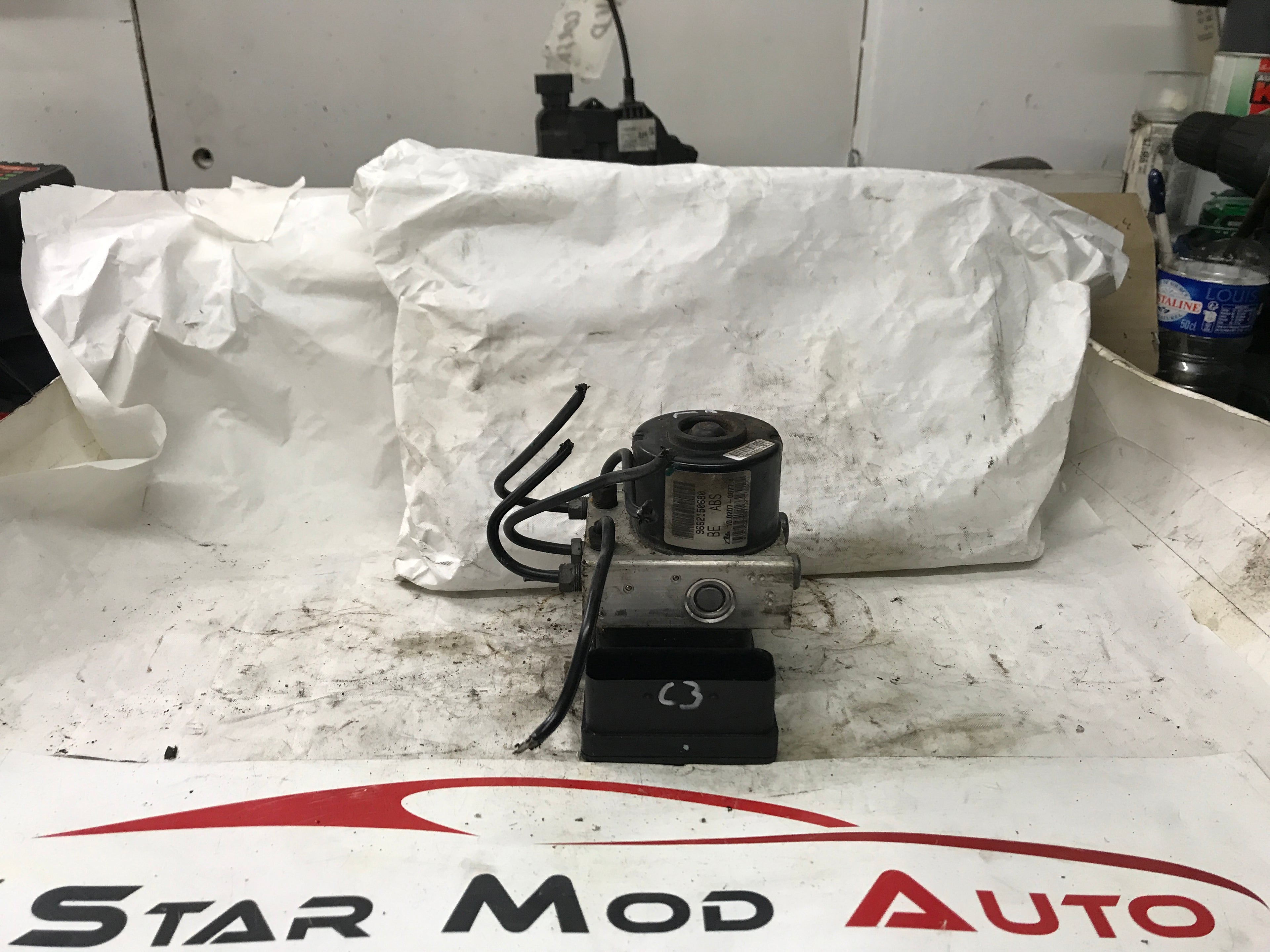 bloc abs Peugeot Citroën réf 9662150680