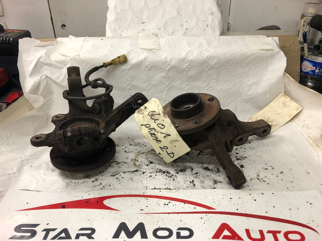 moyeu de roue avant gauche et droit Renault clio 2 phase 1 année 2001