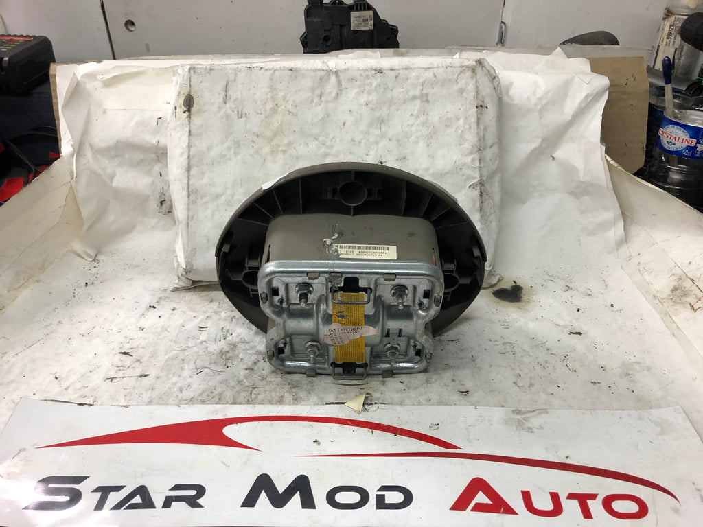 airbag conducteur Renault Clio 3annee 2006 réf 8200406713 A