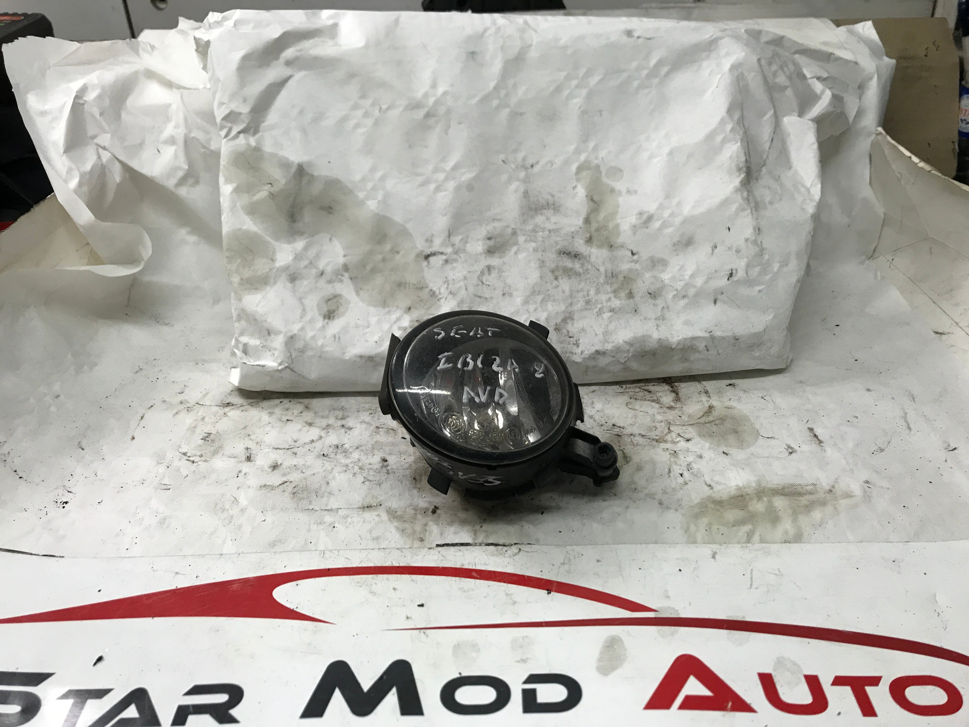 phare antibrouillard avant droit Seat Ibiza  année 2012