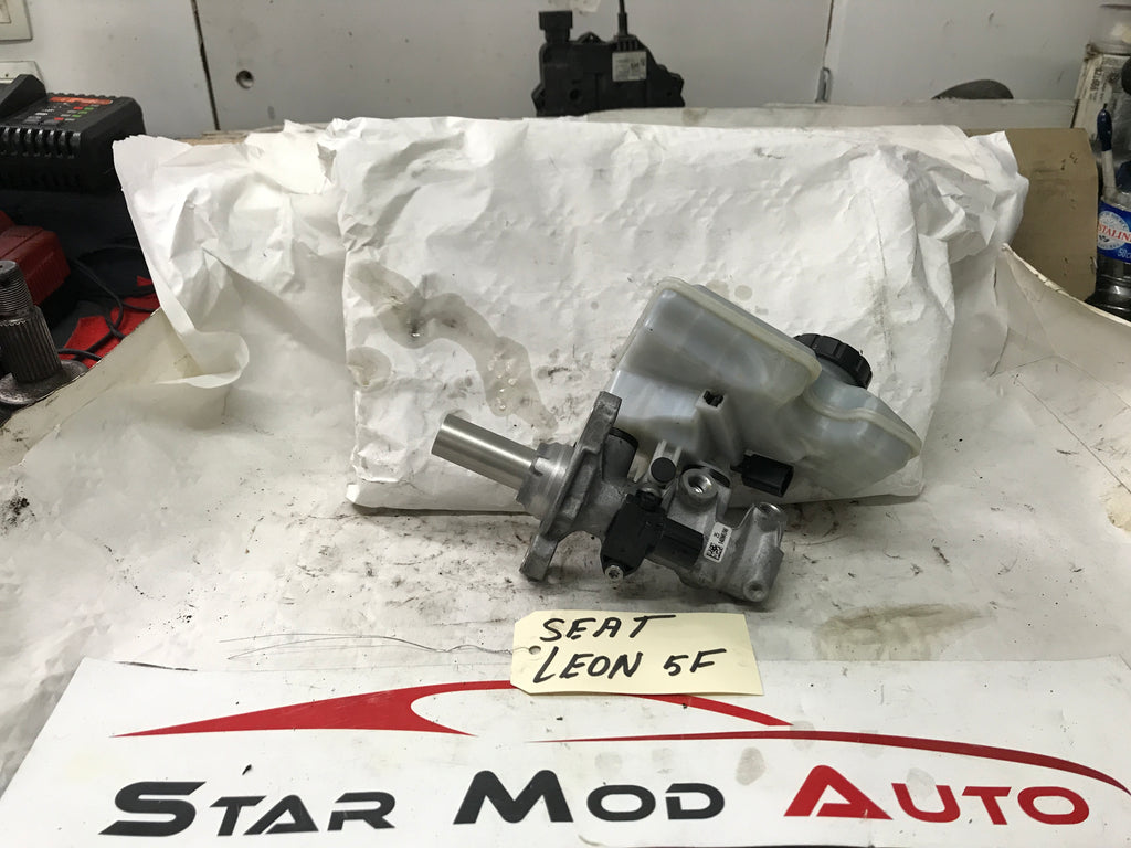 maitre cylindre de frein Seat Léon 5 f 1.6 tdi année 2017