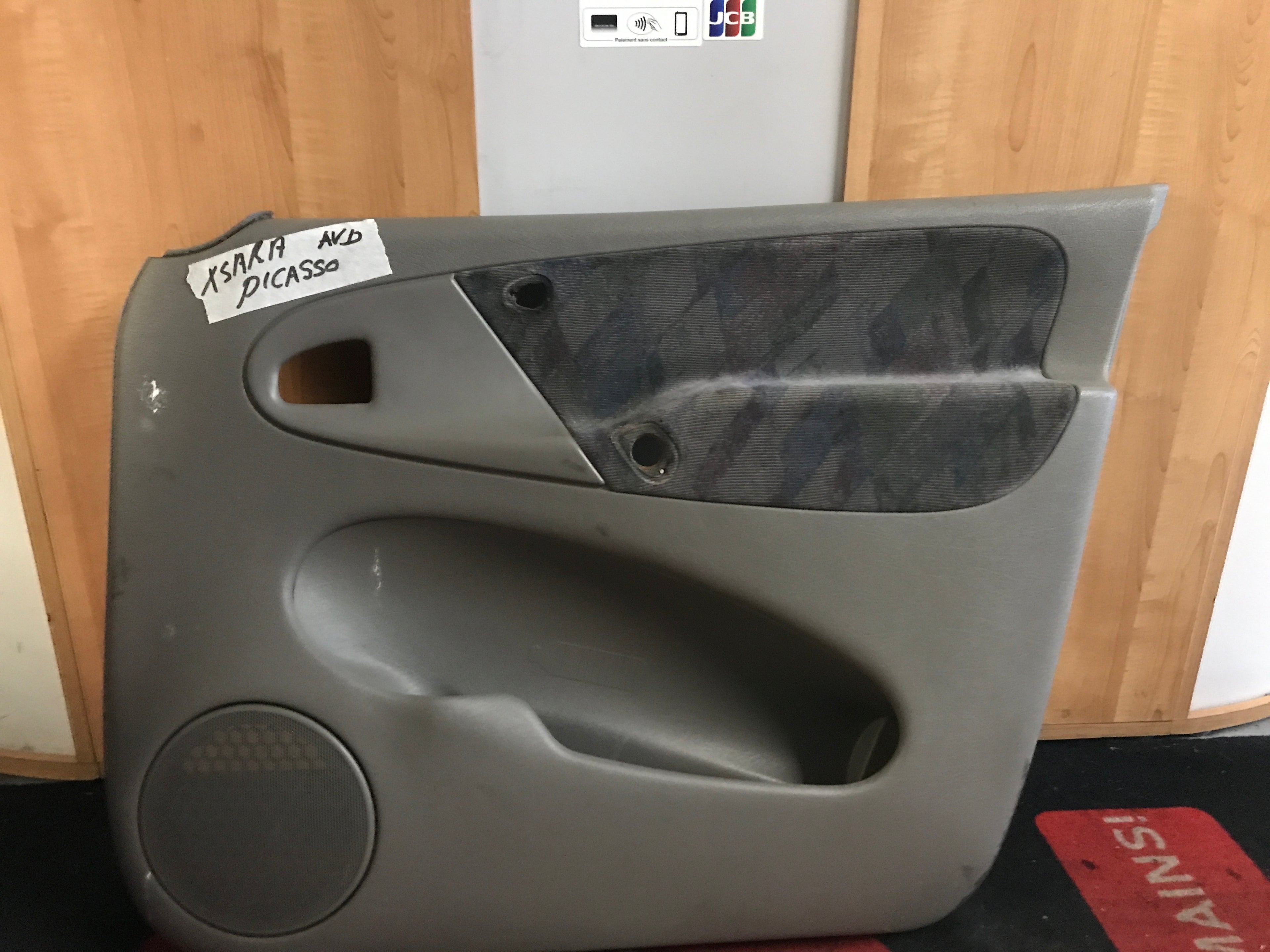 panneaux garniture de porte intérieur droit Citroën Xsara Picasso année 2005